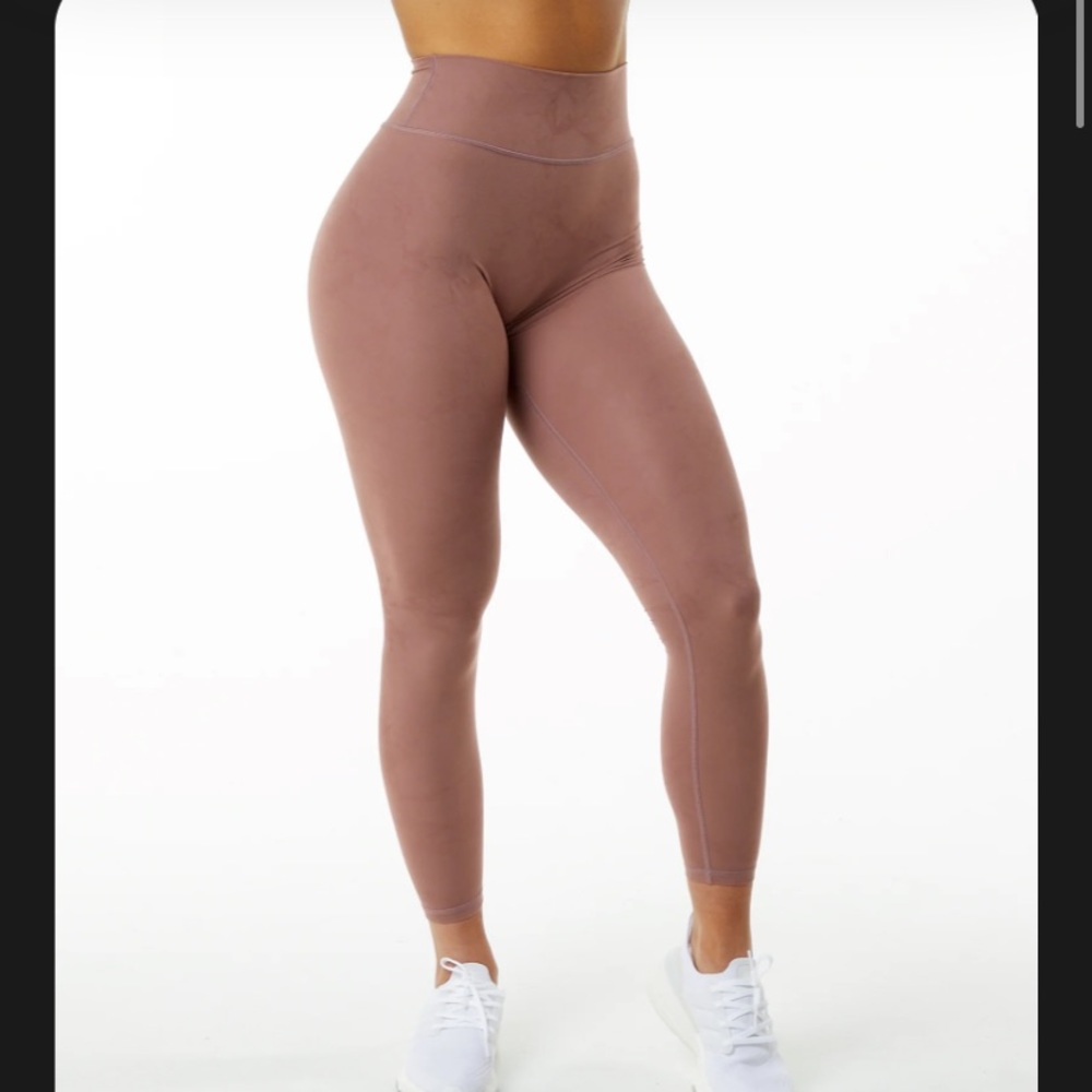 Alphalete size small mauve alphalux wonder legging